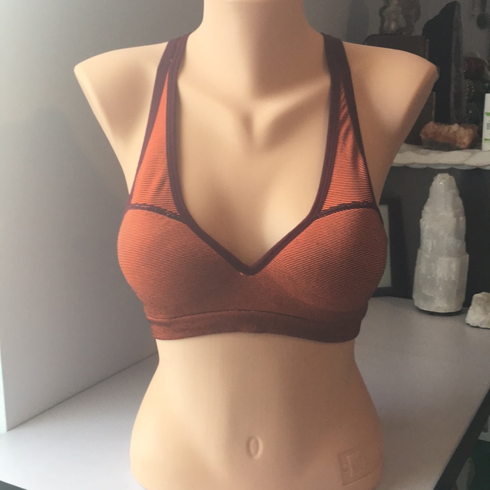 Victoria’s Secret Pink seamless padded plunge bra